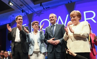 Angela Merkel au coté de ses alliés pendant la campagne européenne, le 24 mai 2019