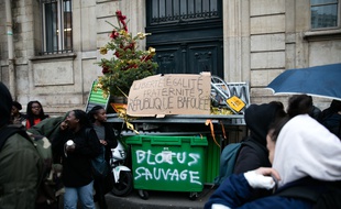 Blocage du lycée Colbert à Paris le 7 décembre 2018. Crédit :Yann Bohac