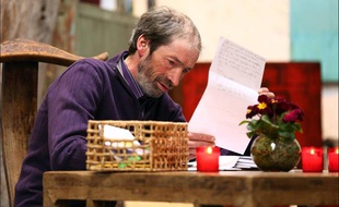 Les agriculteurs découvrent les lettres de leurs prétendantes dans le premier épisode de «L'Amour est dans le pré».
