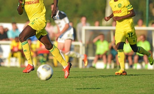 Touré (à g.) est au centre de l'affaire qui pourrait coûter 3 points au FCN.