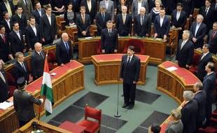 Janos Ader, un co-fondateur du parti Fidesz du Premier ministre hongrois Viktor Orban, a été mercredi élu nouveau président de la république par le parlement hongrois.