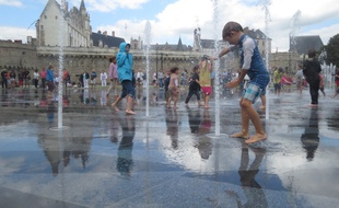 Le miroir d'eau de Nantes, dimanche