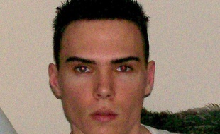 Le Canadien Luka Rocco Magnotta, auteur présumé du meurtre et du dépeçage du corps d'un étudiant chinois à Montréal, a quitté lundi l'Allemagne pour le Canada où il doit être jugé.