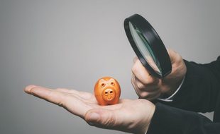 Pour éviter qu'un crédit à la consommation ne soit souscrit à la légère, la loi impose de vérifier la solvabilité de l'emprunteur.