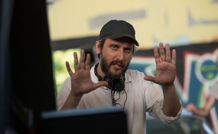 Le réalisateur Fede Alvarez sur le tournage de Don't Breathe en 2016
