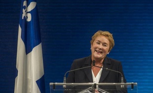 Le nouveau gouvernement québécois, entré en fonction mercredi, a annoncé jeudi la fermeture de l'unique centrale nucléaire de la province ainsi que le maintien du moratoire sur l'exploration et l'exploitation des controversés gaz de schiste.