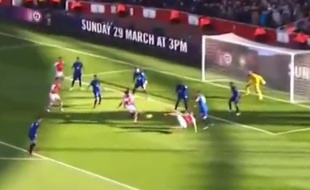 Olivier Giroud renoue avec la réussite à l'Emirates, le 1er mars 2015.