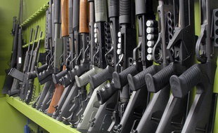 Des fusils en libre-service sont exposés à Chicago pour dénoncer le port d'armes (illustration)