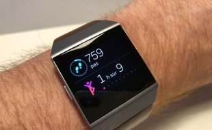 Fitbit 1 7 million de montres connect es rappel es pour des