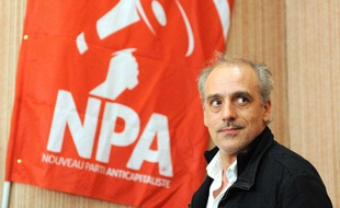 Philippe Poutou, l'ancien candidat à l'élection présidentielle du NPA (Nouveau Parti Capitaliste), lors d’un meeting à Nantes, le 29 mars 2012