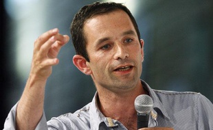 Le porte-parole du Parti socialiste Benoît Hamon à l'université d'été à La Rochelle le 29 août 2009.