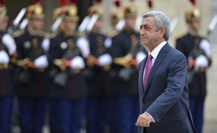 Le président arménien Serge Sarkissian arrive à Paris le 1er octobre 2013