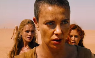 Charlize Theron joue l'impératrice Furiosa dans Mad Max. Fury Road
