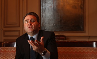 Les colistiers éligibles de Xavier Bertrand devront payer 7000 euros.