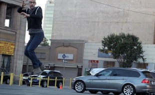 Vidéo d'une prétendue démonstration de Hoverboard, un skateboard volant