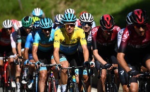 Fuglsang, en jaune, lors du Dauphiné