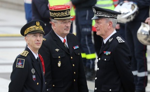 Le général Rodriguez (au centre), aux côtés de Frédéric Veaux (à droite) et du préfet de police, Didier Lallement (à gauche)