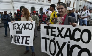 Manifestation contre le groupe Chevron, à Quito, en Equateur, le 21 mai 2014.