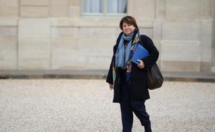 Martine Aubry est convoquée mardi chez la juge d'instruction Marie-Odile Bertella-Geffroy, qui pourrait la mettre en examen pour homicides involontaires dans une des enquêtes sur l'amiante, a-t-on appris de source proche du dossier, confirmant une information du Parisien.