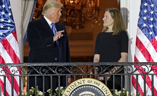 Donald Trump et la juge Amy Coney Barrett, à la Maison-Blanche le 26 octobre 2020.