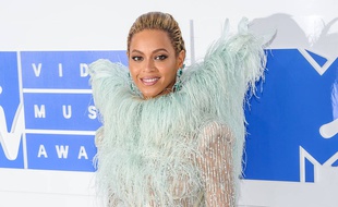 Beyoncé pense aux amoureux !