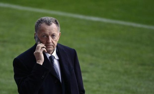 Le président de l'Olympique Lyonnais, Jean-Michel Aulas, lors du match de Ligue des champions face à Barcelone, le 10 mars 2009.