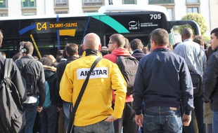 Les quelques bus qui circulaient jeudi matin étaient surchargés à Rennes. Ici le 26 mai 2016.