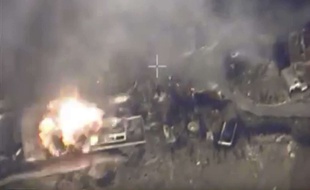 Des photos publiées par la Russie montrent une cible de frappes aériennes en Syrie, le 2 novembre 2015.