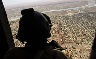 Un soldat français de la force Barkhane, au Mali le 19 mai 2017.