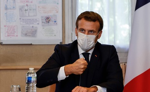 Emmanuel Macron a affirmé que les mesures de restrictions actuelles pourraient être encore renforcées