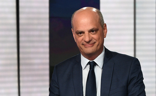 Le ministre de l'Education nationale a annoncé jeudi 20 août que le masque serait obligatoire au collège et au lycée à la rentrée 2020.