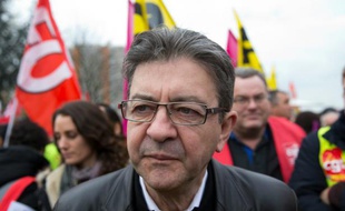 L'ancien président du Front de Gauche Jean-Luc Mélenchon à Paris le 2 décembre 2015