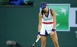 Le retour sur les courts a été très compliqué pour Emma Raducanu au tournoi d'Indian Wells, un mois après son succès à l'US Open.