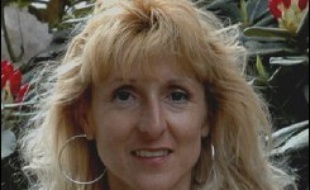 Le meurtrier présumé de Nelly Crémel, Serge Mathey, et son complice présumé, Patrick Gateau, ont participé mercredi à la reconstitution du meurtre, qui doit s'achever jeudi.