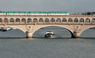 Un tiers des agressions dans les lieux publics ont lieu dans les transports en commun
