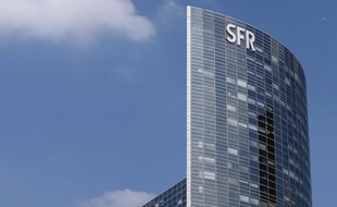 L'opérateur SFR a saisi le tribunal de commerce de Paris à l'encontre de France Télécom-Orange concernant les offres faites aux propriétaires de résidences secondaires à laquelle la filiale de Vivendi estime ne pas pourvoir répliquer, indique lundi le site lexpress.fr.