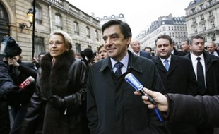 Le Premier ministre François Fillon a déclaré jeudi que "les grandes transformations économiques et sociales" s'amorceront en 2008, avec pour objectif "un point de croissance supplémentaire", en présentant les voeux du gouvernement au chef de l'Etat.