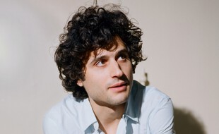 L'auteur, compositeur et interprète Adrien Gallo.