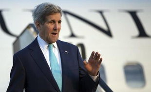 Le secrétaire d'Etat américain John Kerry arrive à Sharm el-Sheikh en Egypte, le 13 mars 2015