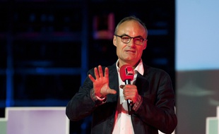 Philippe Val, lors d'une conférence de presse de France Inter, en août 2013.
