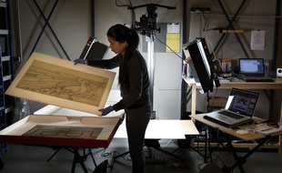 Chantier de numérisation du musée de Bretagne, société Manzara, 2017.