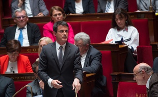 Le Premier ministre Manuel Valls dans l'hémicycle de l'Assemblée nationale, le 9 juin 2015.