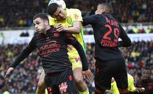 Eysseric et Dalbert face à Diego carlos.