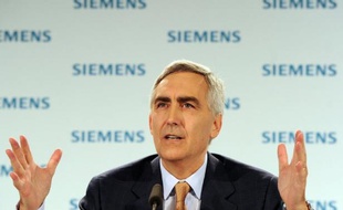 Le groupe industriel allemand Siemens, qui commence à sentir durement l'effet du ralentissement conjoncturel, veut supprimer "des milliers d'emplois", selon un article paru mardi dans le quotidien Börsen Zeitung, qui ne mentionne pas ses sources.