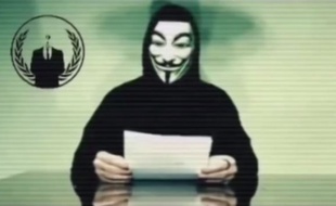 Capture d'écran d'une vidéo d'Anonymous annonçant une campagne contre Donald Trump.