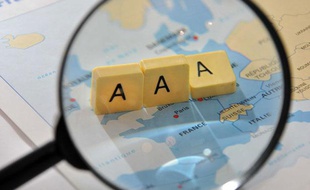 La France a perdu son triple A vendredi 13 janvier 2012