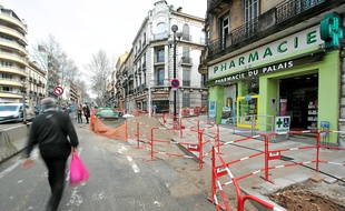 Sur le boulevard Carnot, le chantier du BHNS est découpé en huit tronçons.