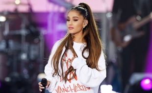 Ariana Grande lors du concert «One Love Manchester», le 4 juin 2017. Ce soir-là, plusieurs artistes ont rendu hommage aux victimes de l'attentat de Manchester survenu le 22 mai 2017.