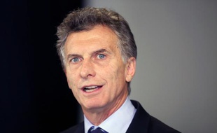 Le président argentin nouvellement élu Mauricio Macri, à Santiago le 4 décembre 2015