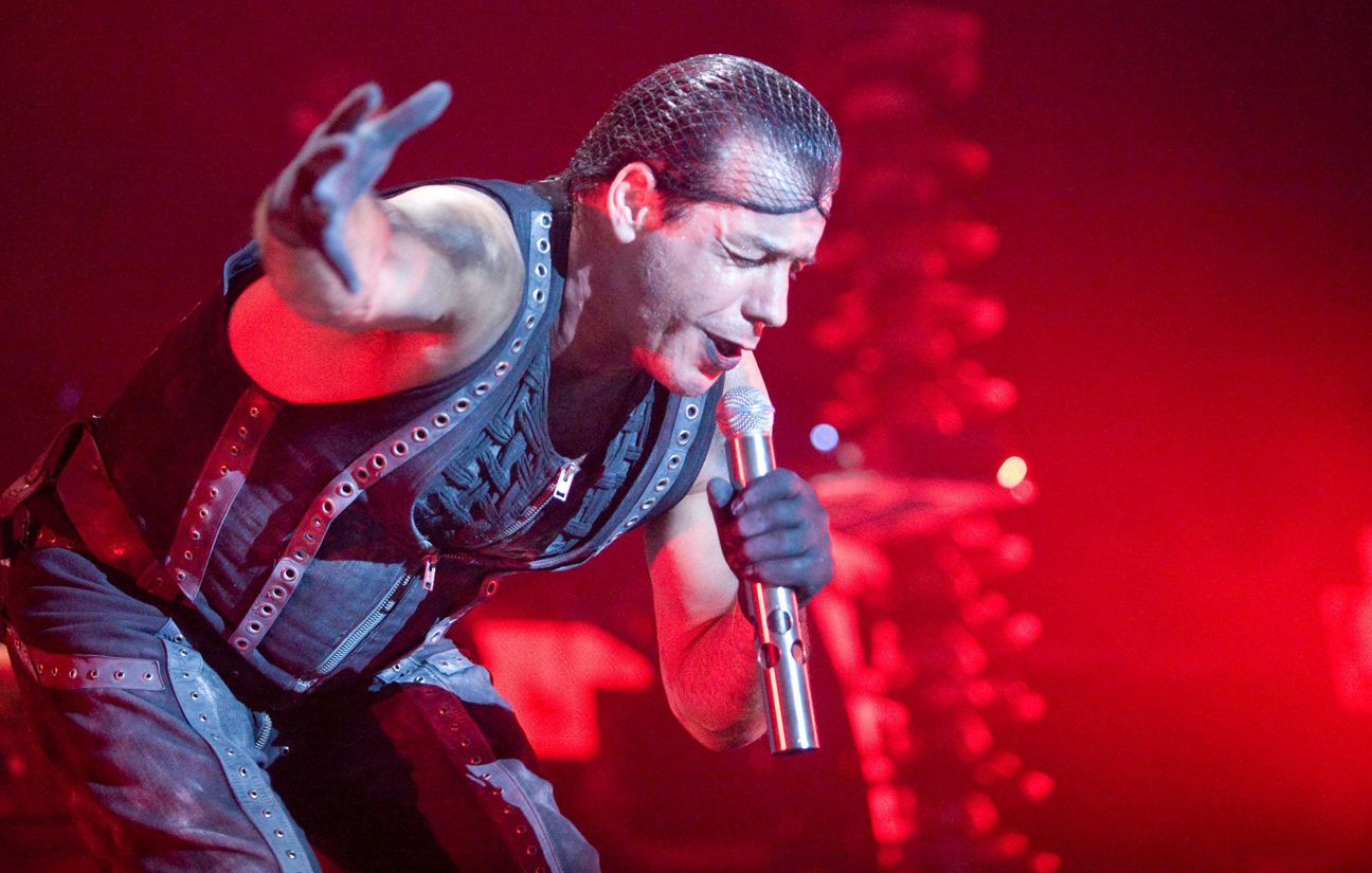 Till Lindemann, le chanteur du groupe de metal industriel allemand Rammstein, en mars 2010.